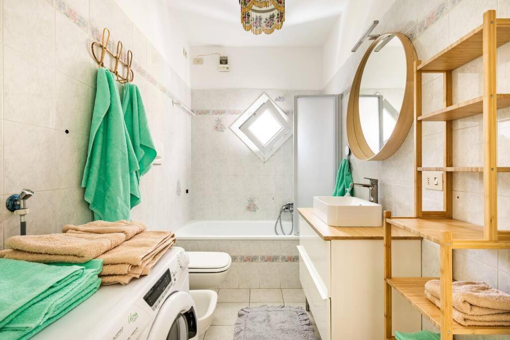 Centrale Vicino Spiagge E Ciclabile + Box-Auto ! Apartment Arma di Taggia Exterior foto